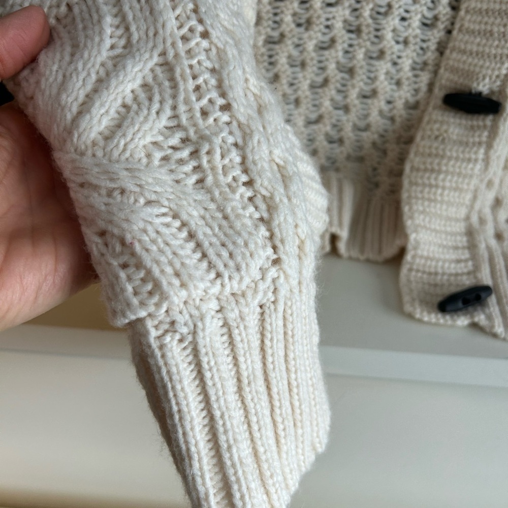 American Eagle Outfitters Cream Cable Knit Cardigan Sweater - Picture 4 of 14